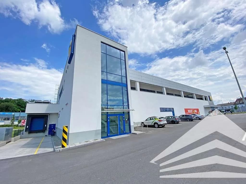 Gewerbeimmobilie mieten in Linz Land – 1 595 m², € 18.344 – Bild 5 von 9