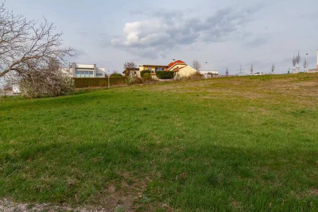 Grundstück kaufen in Neusiedl am See – 1 665 m², € 798.000 – Bild 2 von 7