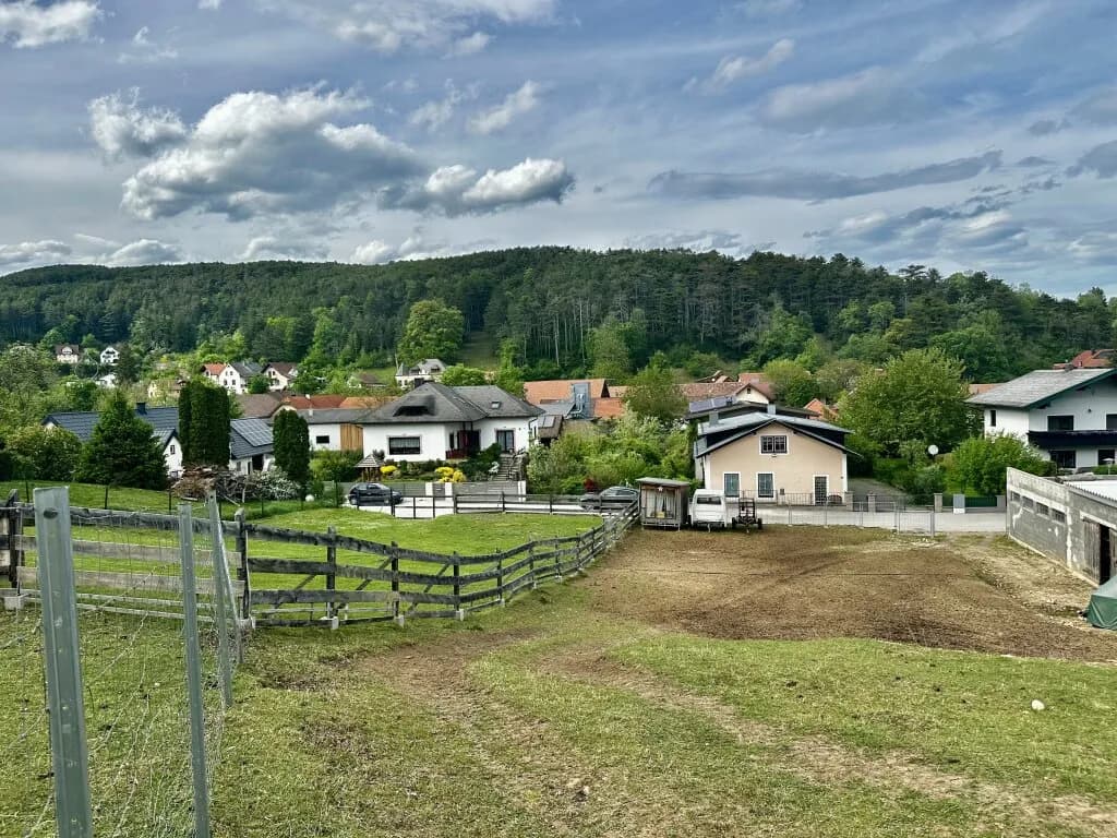 Grundstück kaufen in Neunkirchen – 1 001 m², € 135.000
