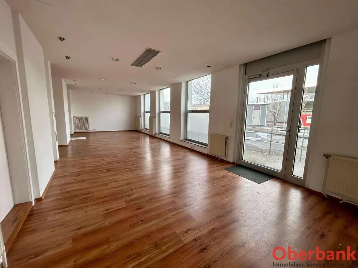 5-Zimmer-Gewerbeimmobilie mieten in Vöcklabruck – 170 m² – Bild 2 von 8