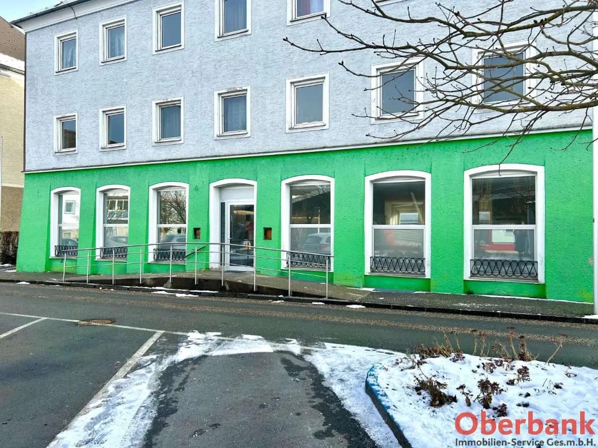 5-Zimmer-Gewerbeimmobilie mieten in Vöcklabruck – 170 m² – Bild 4 von 8