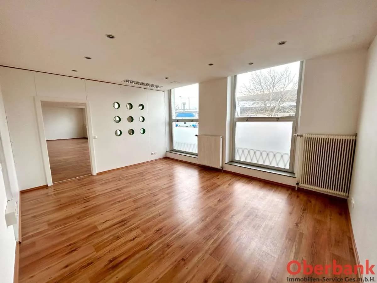 5-Zimmer-Gewerbeimmobilie mieten in Vöcklabruck – 170 m² – Bild 6 von 8