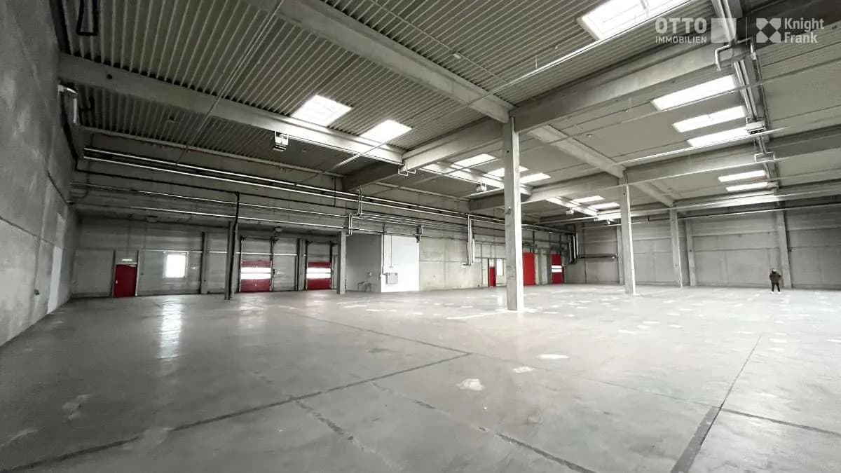 Gewerbeimmobilie mieten in Bruck an der Leitha – 2 277 m² – Bild 2 von 16