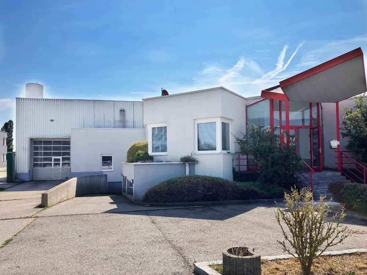 Gewerbeimmobilie mieten in Mödling – 465 m², € 4.613 – Bild 1 von 11