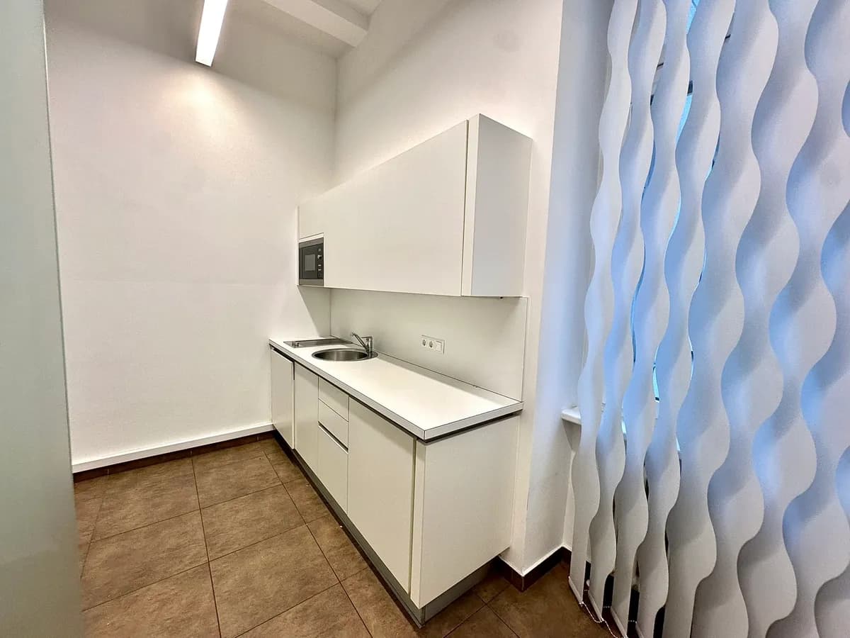 Gewerbeimmobilie mieten in Wien – 201 m², € 4.972 – Bild 5 von 17