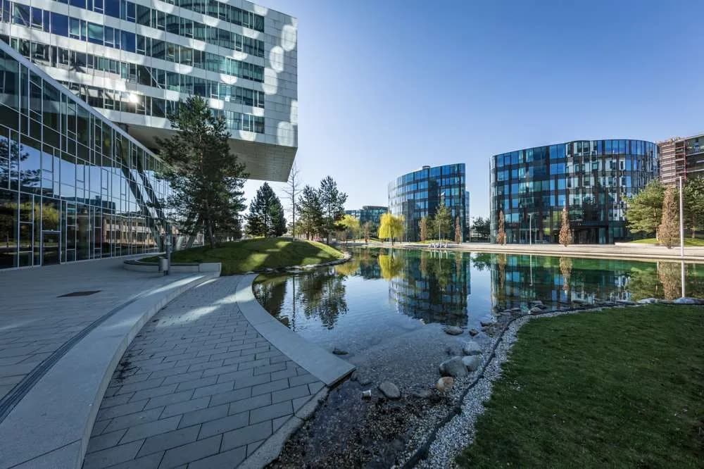 Gewerbeimmobilie mieten in Wien – 413 m², € 11.162