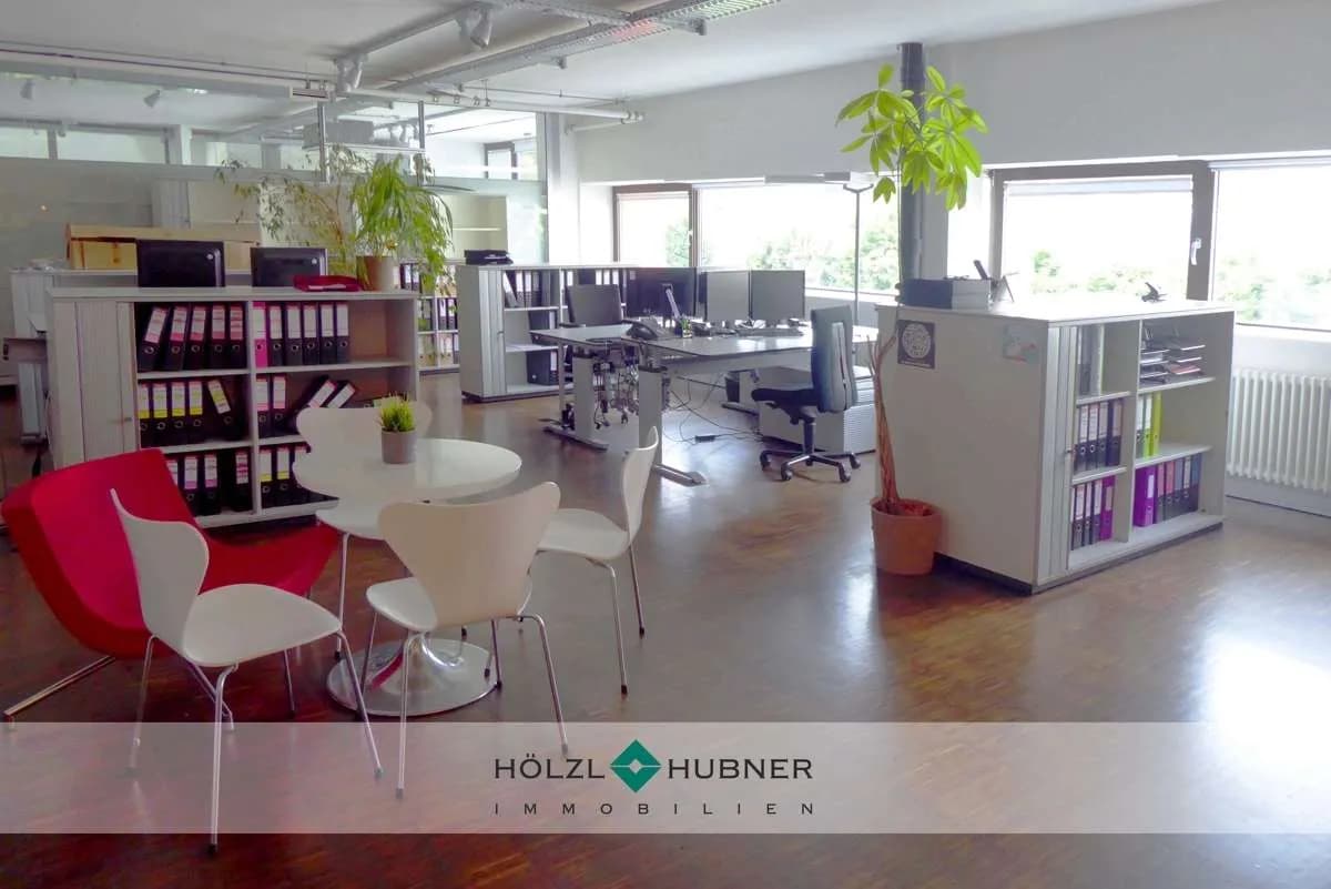Gewerbeimmobilie mieten in Salzburg Stadt – 1 341 m², € 21.456