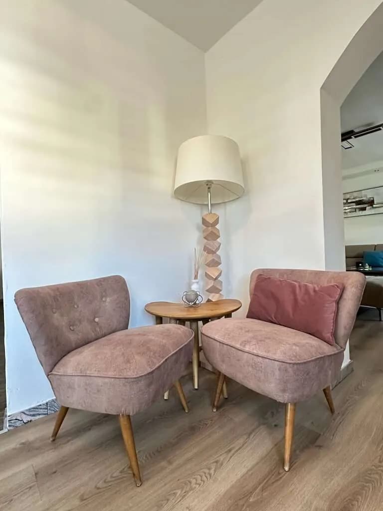 8-Zimmer-Gewerbeimmobilie kaufen in Braunau am Inn – 210 m², € 429.000 – Bild 2 von 31