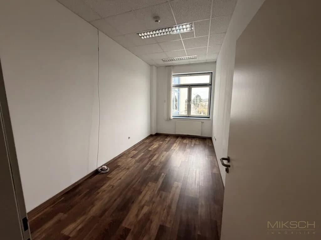 Gewerbeimmobilie mieten in Sankt Pölten – 403 m², € 12 – Bild 8 von 16