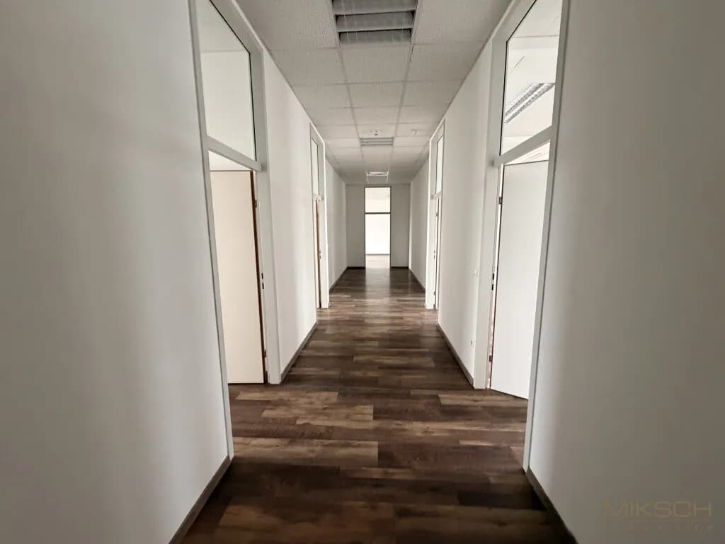 Gewerbeimmobilie mieten in Sankt Pölten – 403 m², € 12 – Bild 9 von 16