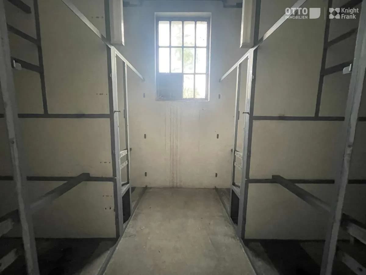 Immobilie kaufen in Wiener Neustadt – 718 m² – Bild 7 von 9