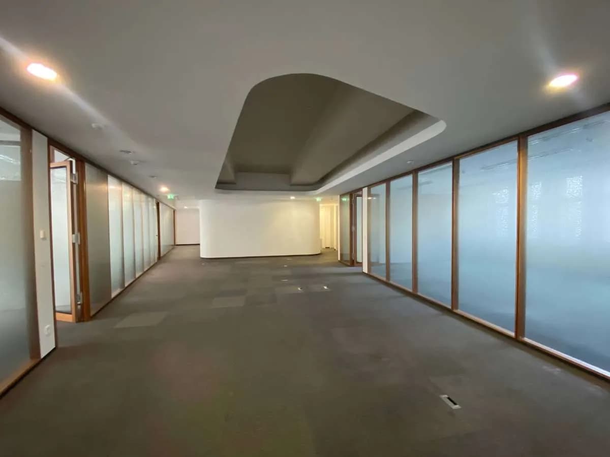 Gewerbeimmobilie mieten in Wien – 638 m², € 17.995 – Bild 1 von 11