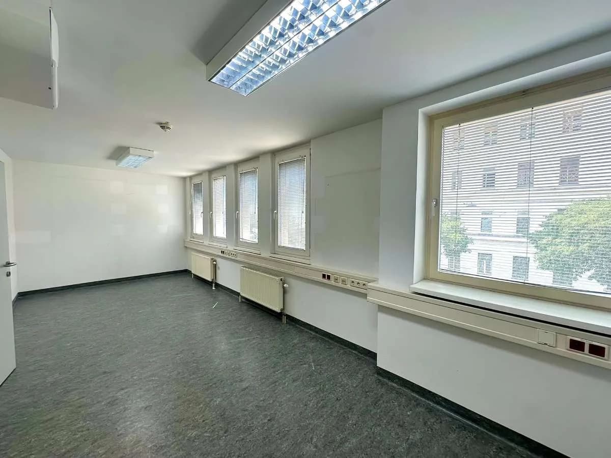 Gewerbeimmobilie mieten in Wien – 134 m², € 1.716 – Bild 1 von 12