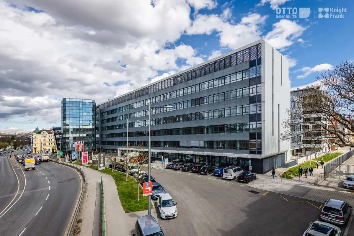 Gewerbeimmobilie mieten in Wien – 781 m², € 15.615