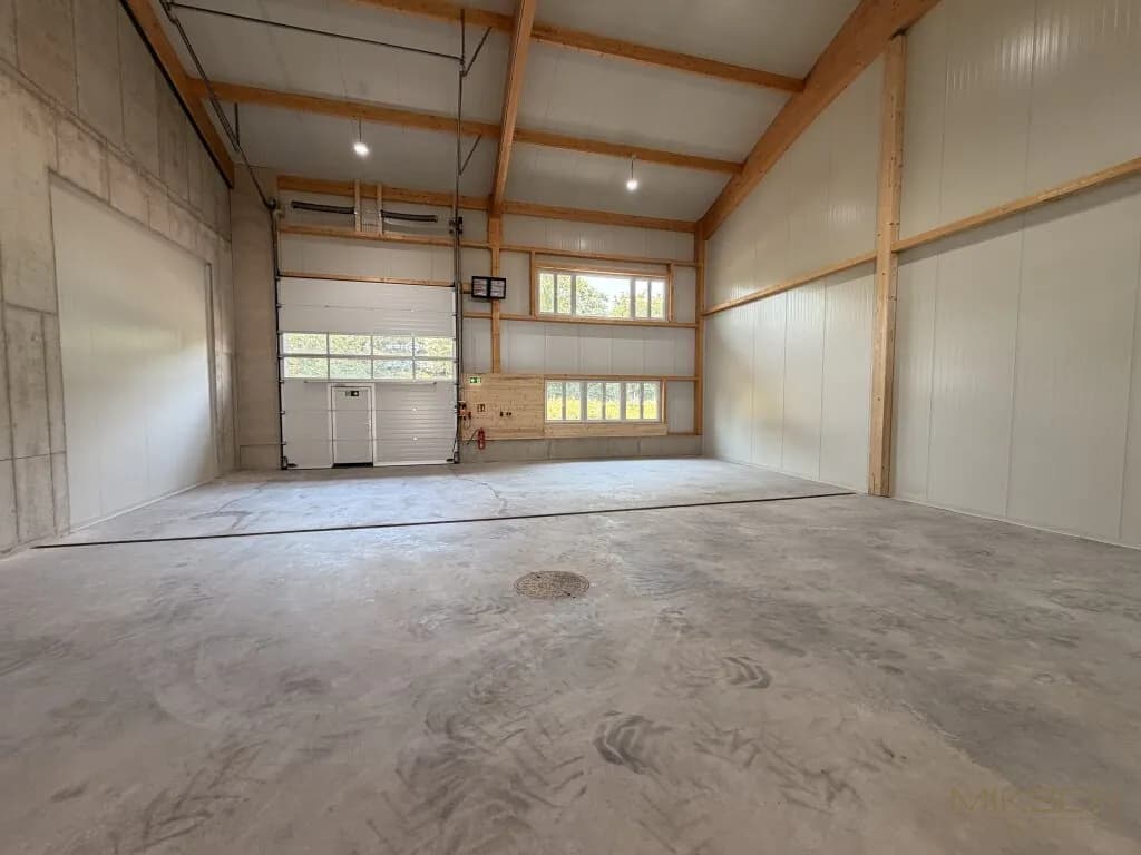 Gewerbeimmobilie mieten in Sankt Pölten – 280 m², € 2.413
