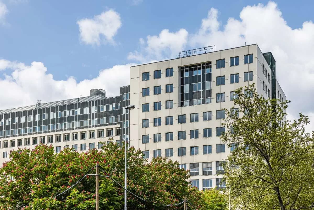 Gewerbeimmobilie mieten in Wien – 1 254 m², € 25.249
