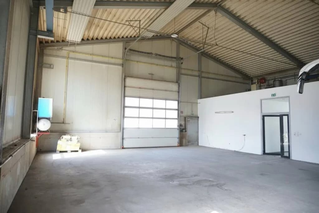 Gewerbeimmobilie mieten in Bruck-Mürzzuschlag – 560 m², € 3.920 – Bild 2 von 5