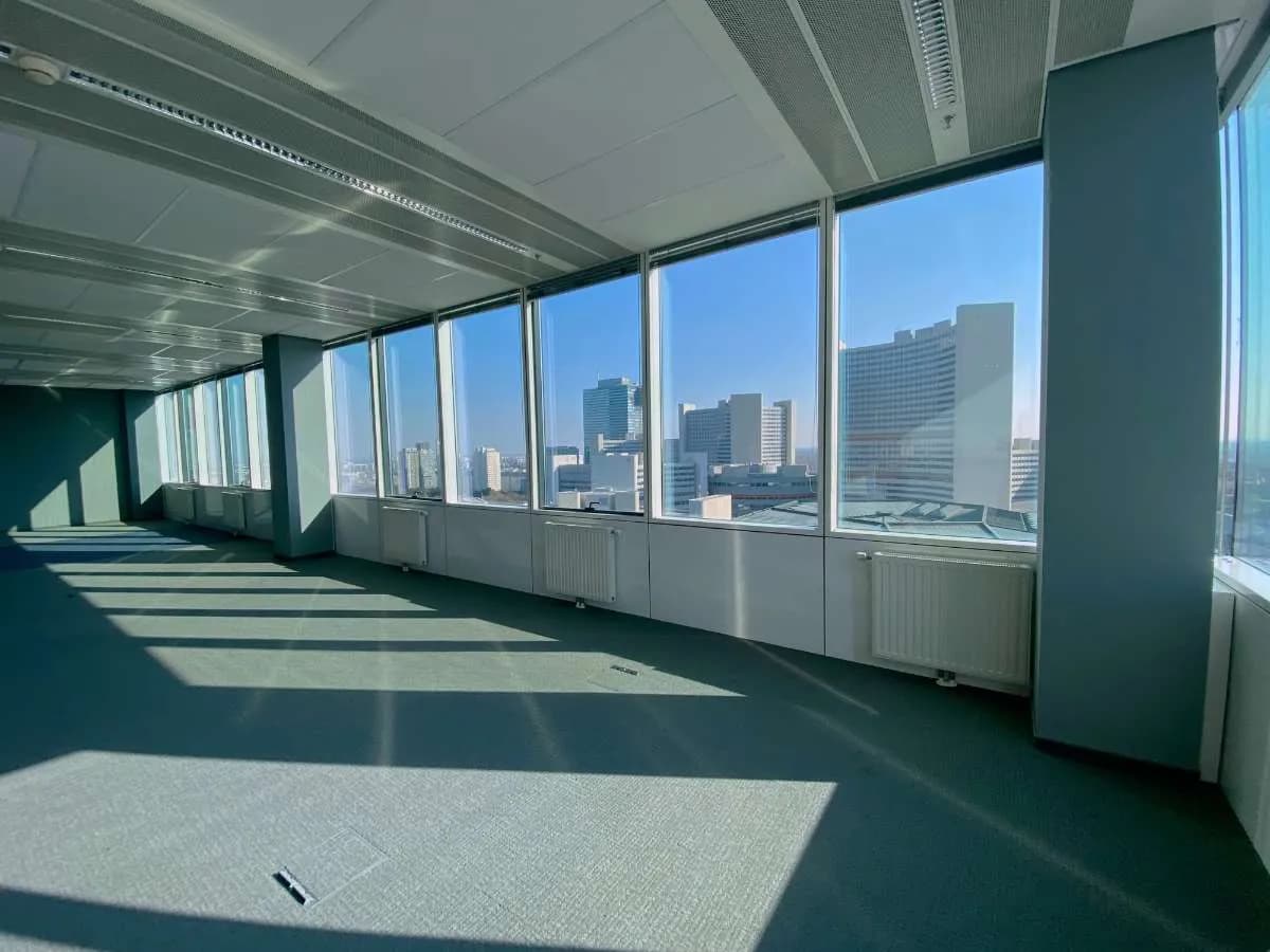 Gewerbeimmobilie mieten in Wien – 1 483 m², € 33.887 – Bild 1 von 8