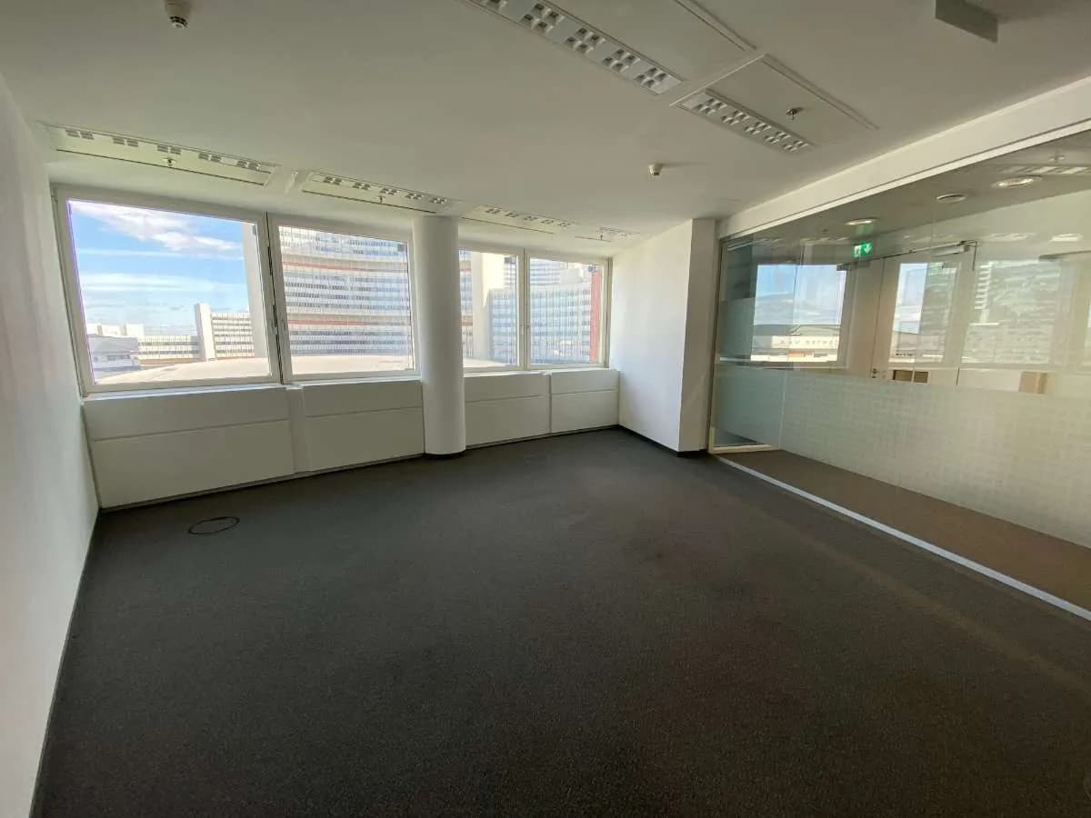 Gewerbeimmobilie mieten in Wien – 335 m², € 6.318 – Bild 6 von 10