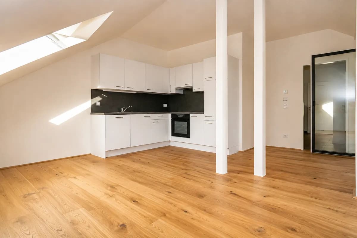 2-Zimmer-Gewerbeimmobilie mieten in Graz – 80 m², € 969 – Bild 2 von 6