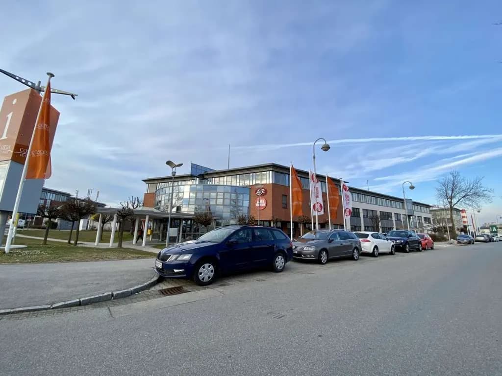 Gewerbeimmobilie mieten in Bruck an der Leitha – 351 m², € 10 – Bild 3 von 4