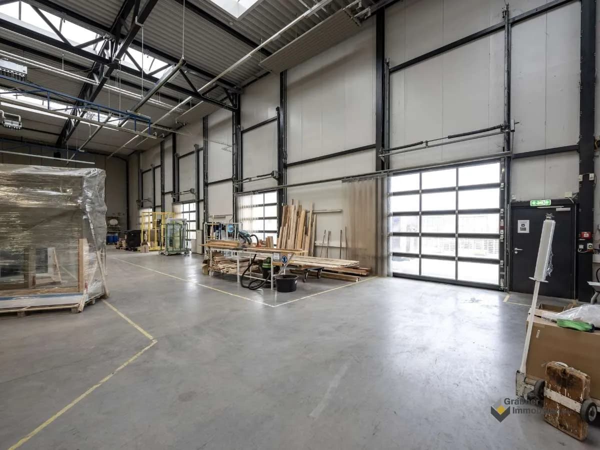 Gewerbeimmobilie mieten in Wien – 2 707 m², € 33.000 – Bild 3 von 6