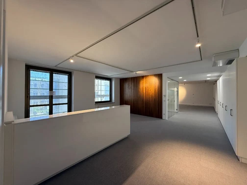 4-Zimmer-Gewerbeimmobilie mieten in Wien – 169 m², € 5.322