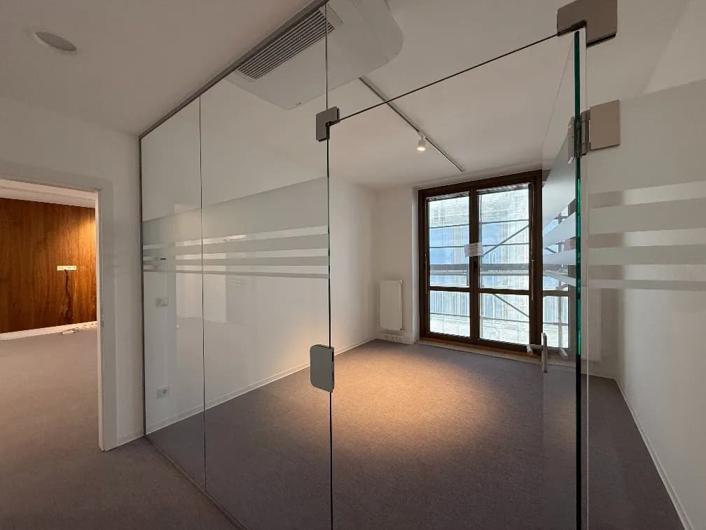 4-Zimmer-Gewerbeimmobilie mieten in Wien – 169 m², € 5.322 – Bild 23 von 23