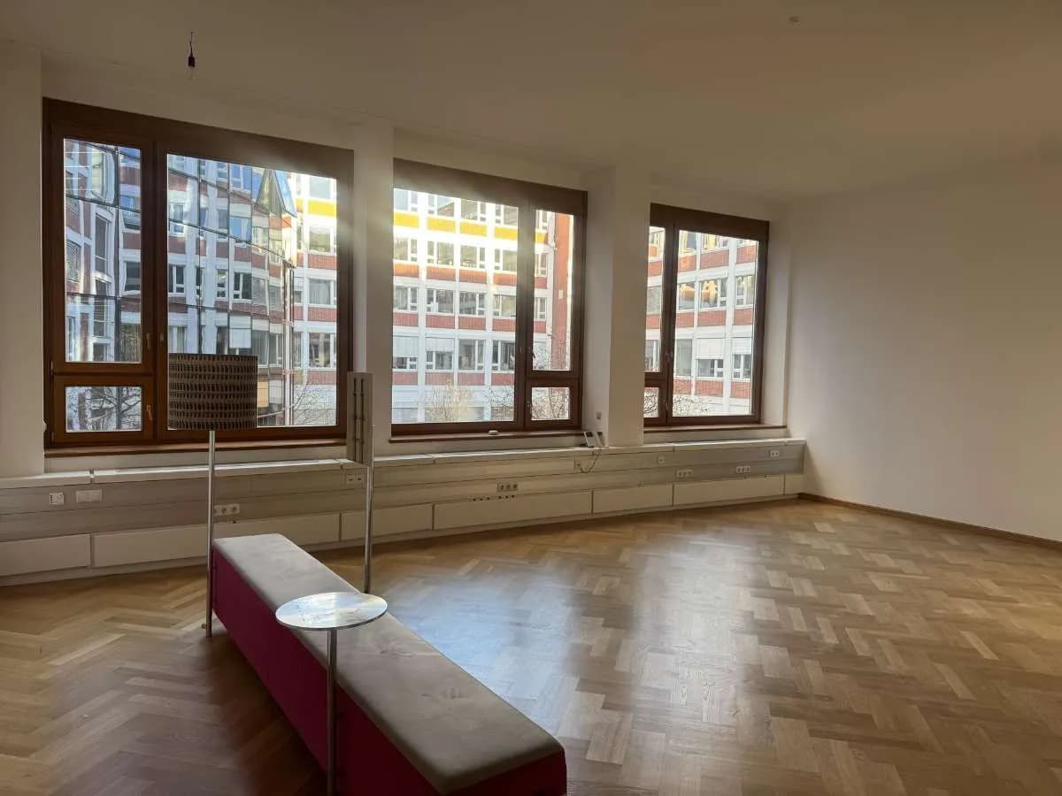 Gewerbeimmobilie mieten in Wien – 124 m², € 20 – Bild 5 von 8