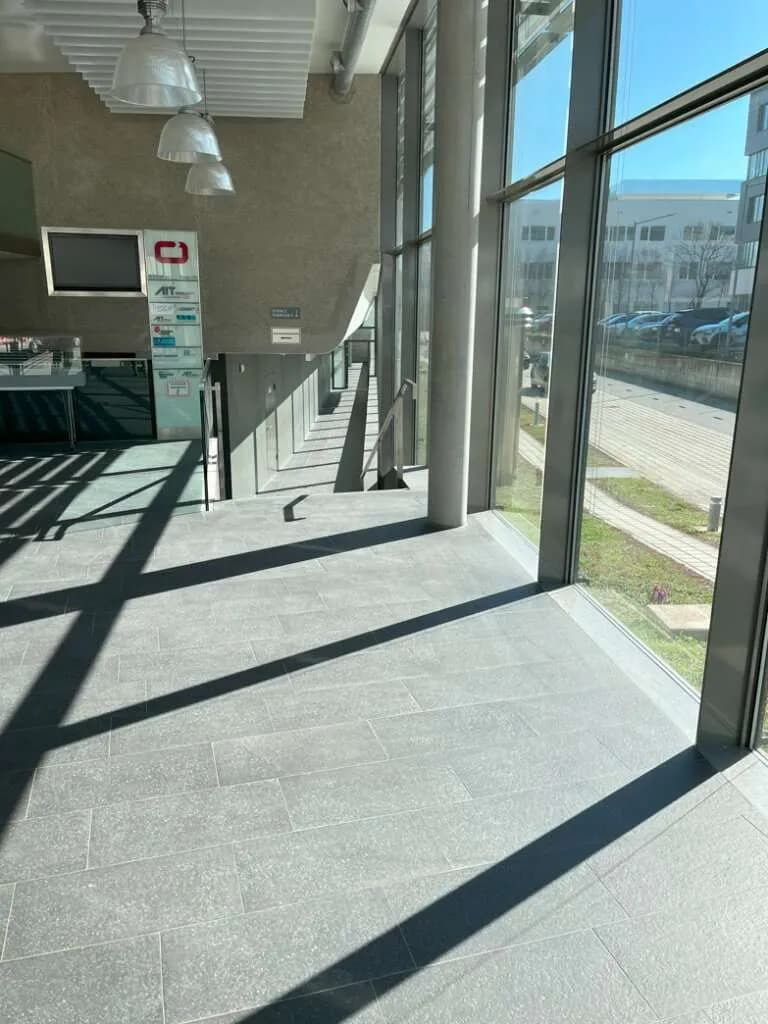 6-Zimmer-Gewerbeimmobilie mieten in Wien – 273 m², € 4.835 – Bild 3 von 10