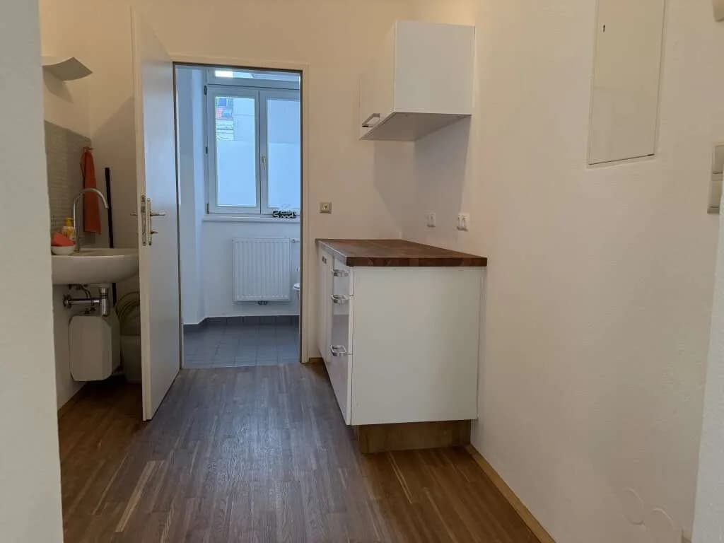 1-Zimmer-Gewerbeimmobilie mieten in Wien – 42 m², € 731 – Bild 5 von 9