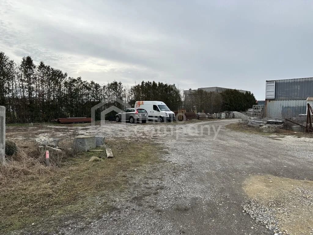 Immobilie mieten in Gänserndorf – 1 000 m², € 2 – Bild 3 von 14