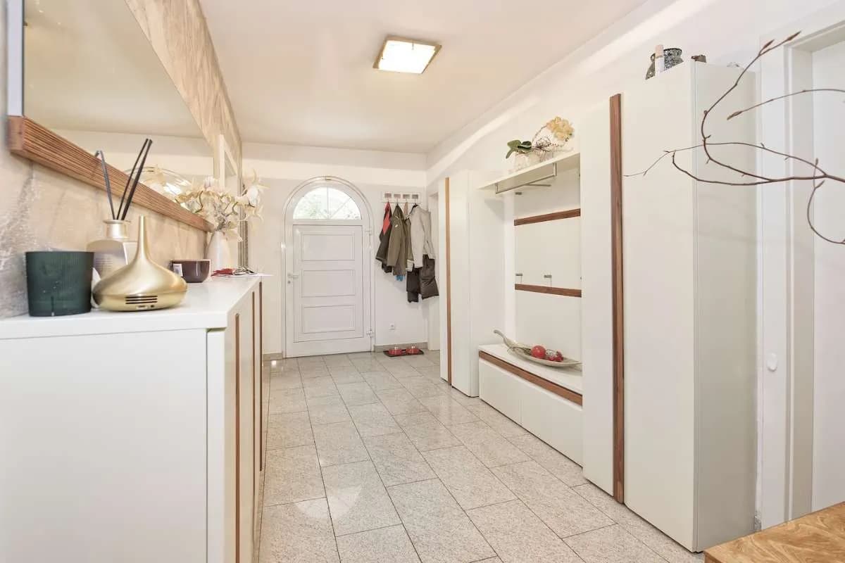 6-Zimmer-Haus kaufen in Villach – 320 m² – Bild 10 von 25
