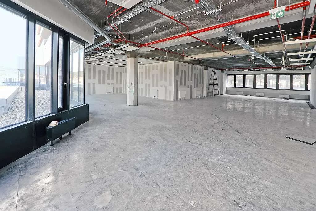 Gewerbeimmobilie mieten in Wien – 446 m², € 22