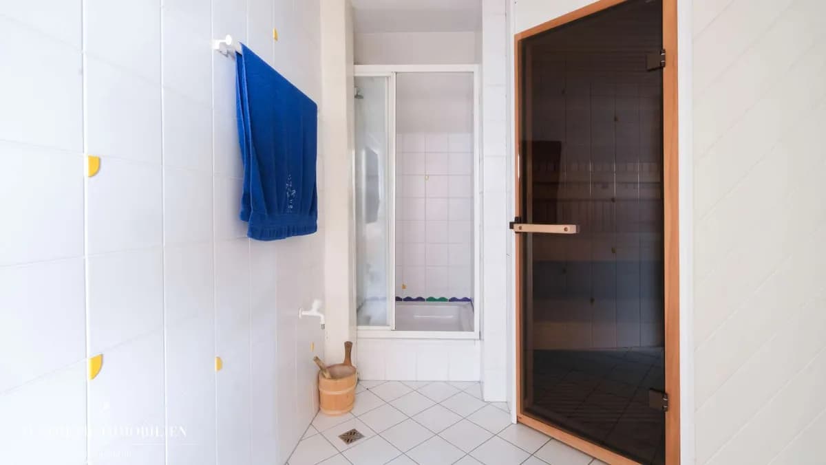 8-Zimmer-Wohnung kaufen in Linz – 305,83 m², € 695.000 – Bild 16 von 22