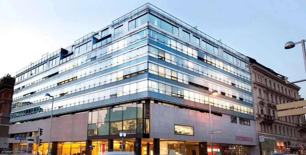 Gewerbeimmobilie mieten in Wien – 2 663 m², € 22