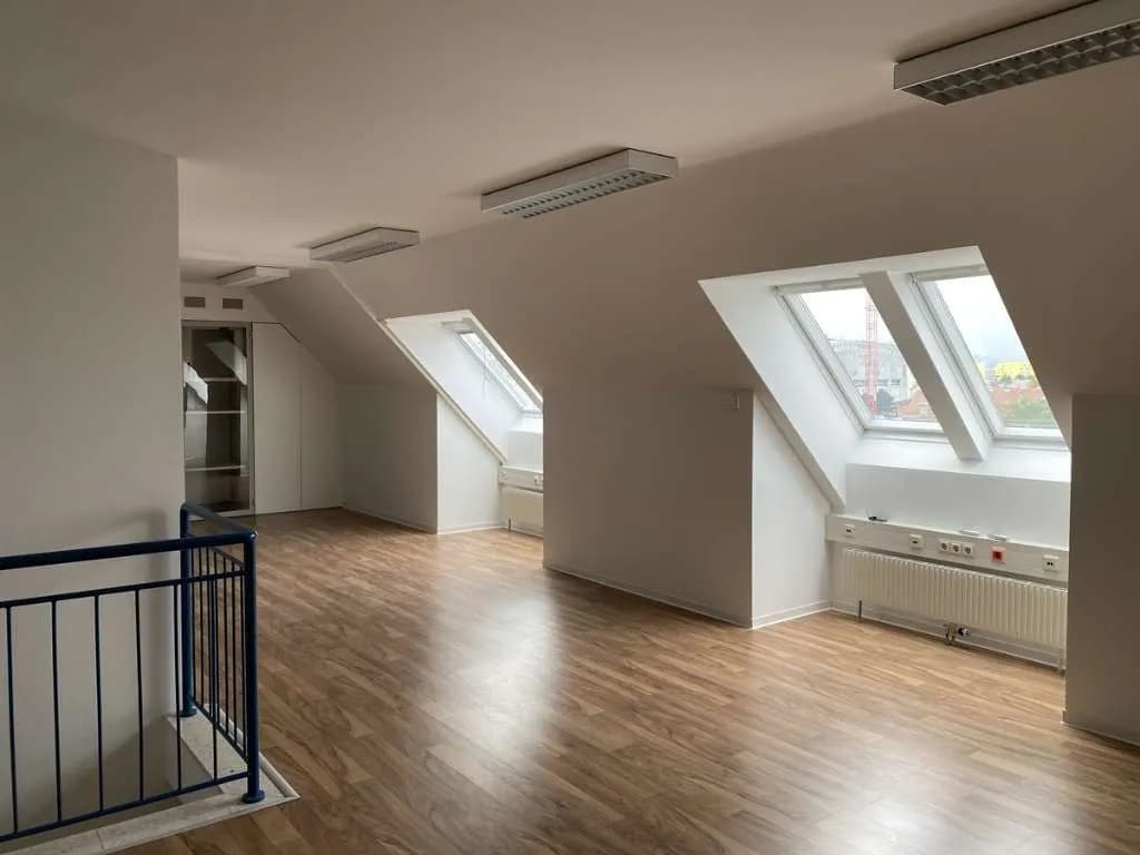 Gewerbeimmobilie mieten in Wien – 117 m², € 9 – Bild 9 von 11