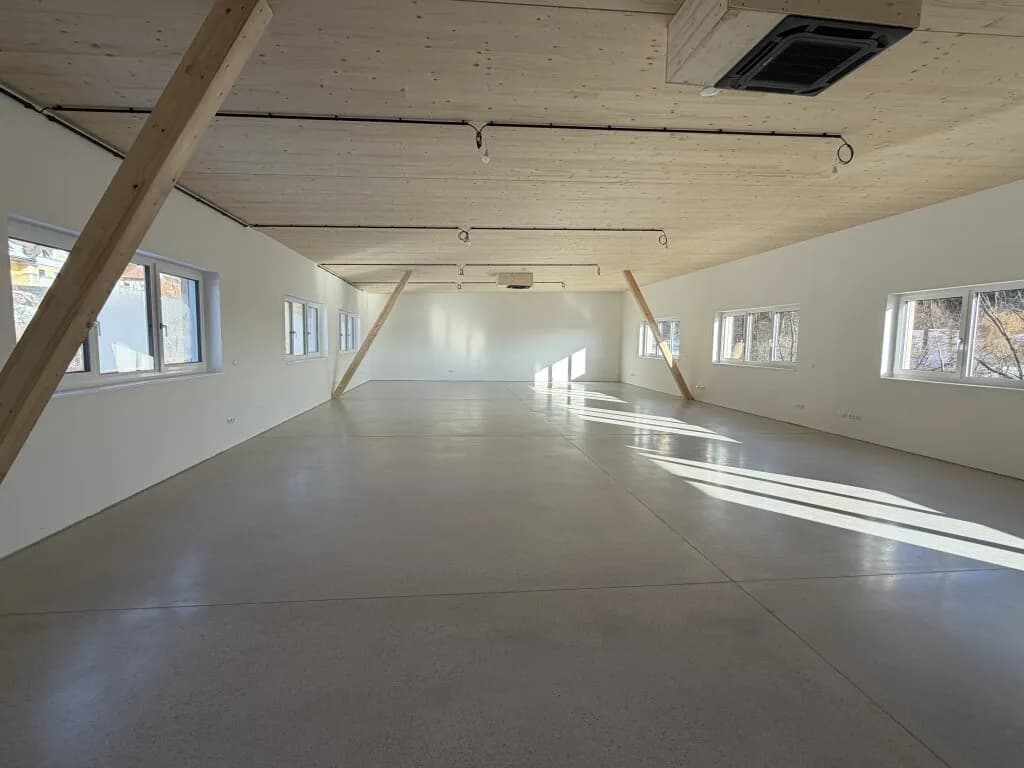 Gewerbeimmobilie mieten in Graz – 189 m², € 2.265