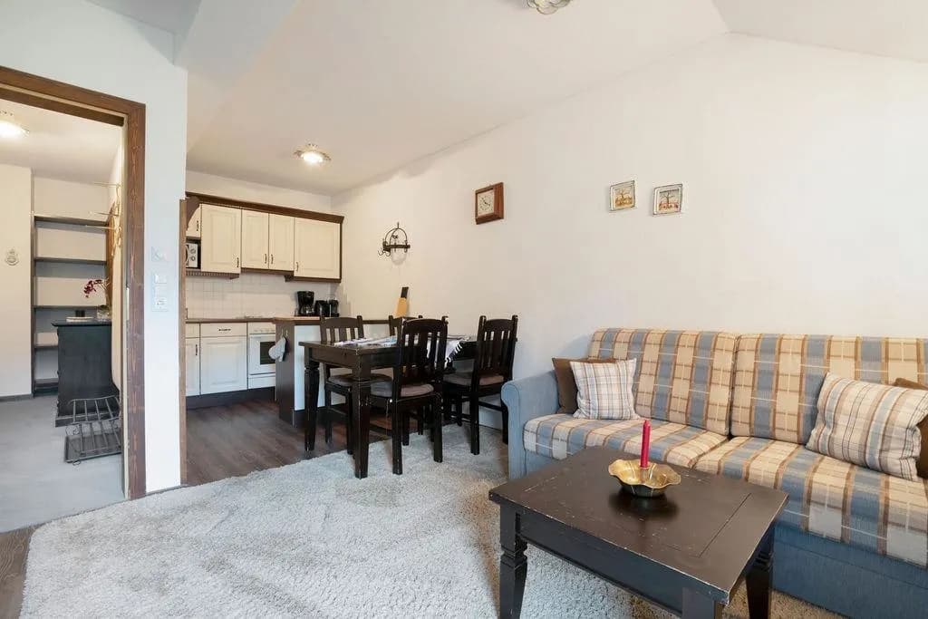 10-Zimmer-Haus kaufen in Feldkirchen – 484,95 m², € 1.230.000 – Bild 7 von 13