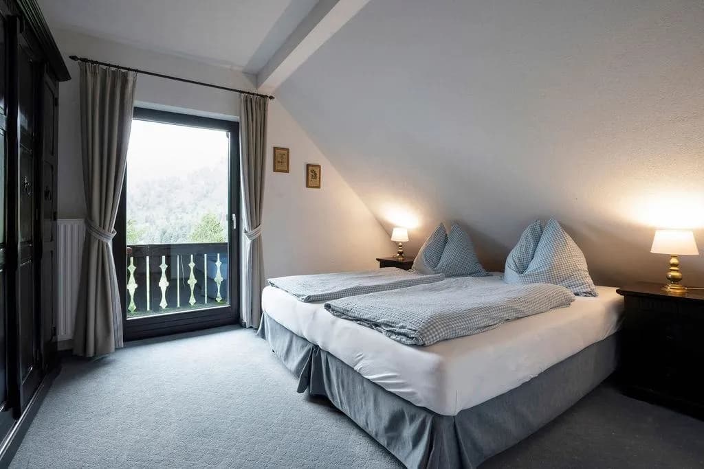 10-Zimmer-Haus kaufen in Feldkirchen – 484,95 m², € 1.230.000 – Bild 8 von 13