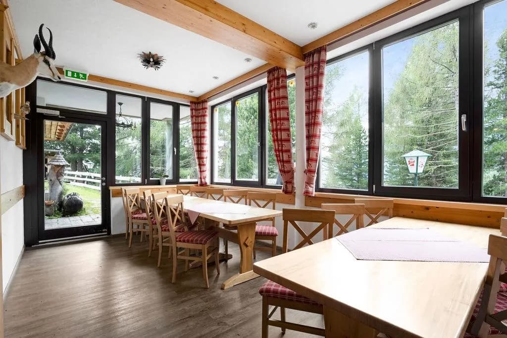 10-Zimmer-Haus kaufen in Feldkirchen – 484,95 m², € 1.230.000 – Bild 11 von 13