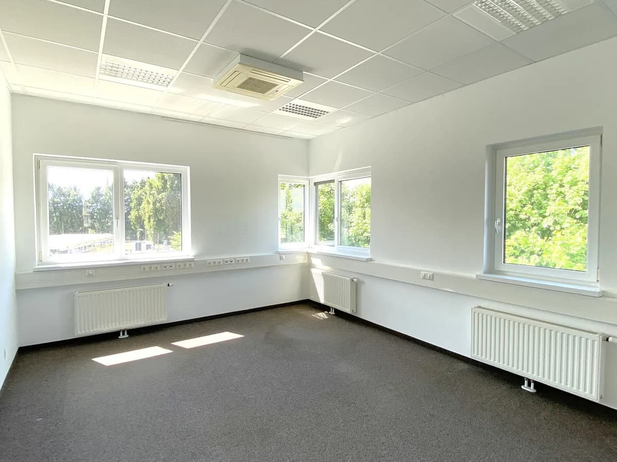 Gewerbeimmobilie mieten in Salzburg Stadt – 122 m², € 1.871