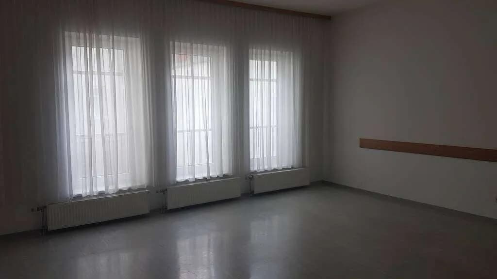 4-Zimmer-Gewerbeimmobilie mieten in Gmünd – 215 m², € 2.032 – Bild 2 von 8