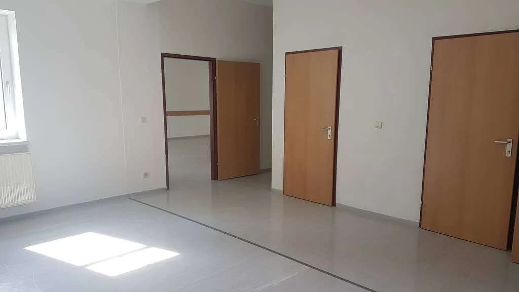 4-Zimmer-Gewerbeimmobilie mieten in Gmünd – 215 m², € 2.032 – Bild 7 von 8