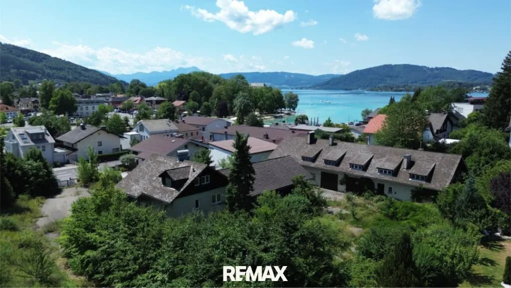 Grundstück kaufen in Vöcklabruck – 4 566 m², € 2.900.000