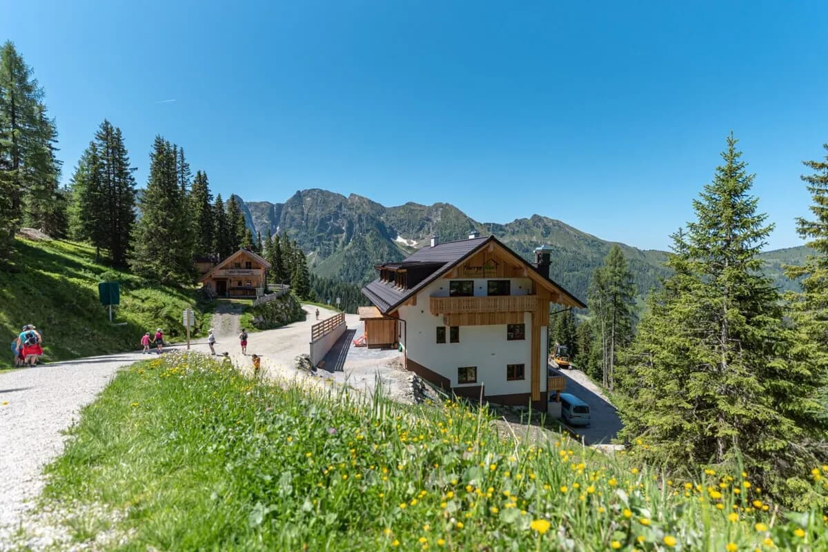 13-Zimmer-Haus kaufen in Liezen – 601 m², € 2.970.000 – Bild 3 von 29