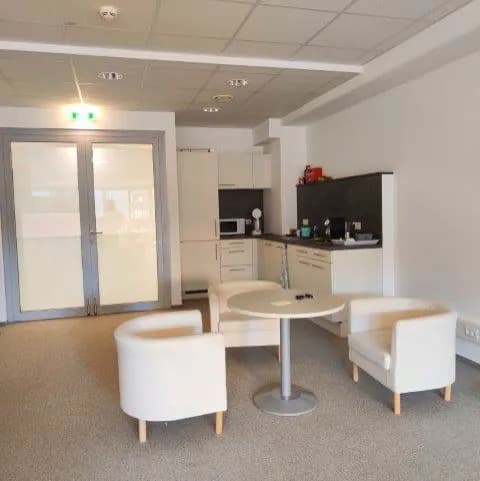 Gewerbeimmobilie mieten in Wien – 2 400 m², € 17 – Bild 8 von 14