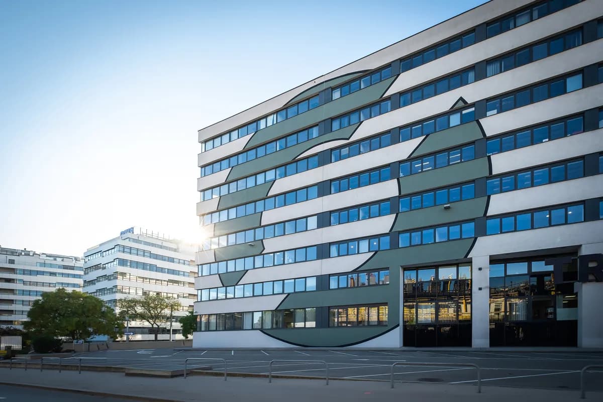 Gewerbeimmobilie mieten in Wien – 2 400 m², € 17 – Bild 14 von 14