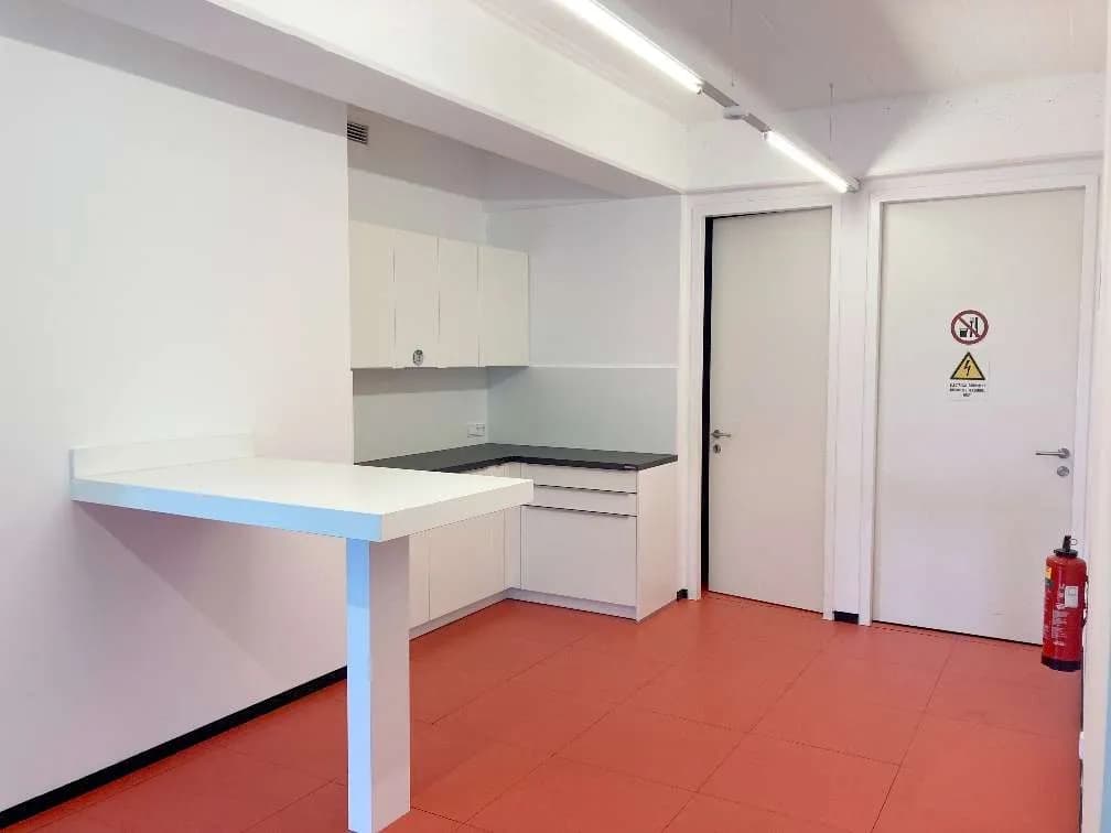 Gewerbeimmobilie mieten in Linz – 425 m², € 13 – Bild 2 von 11