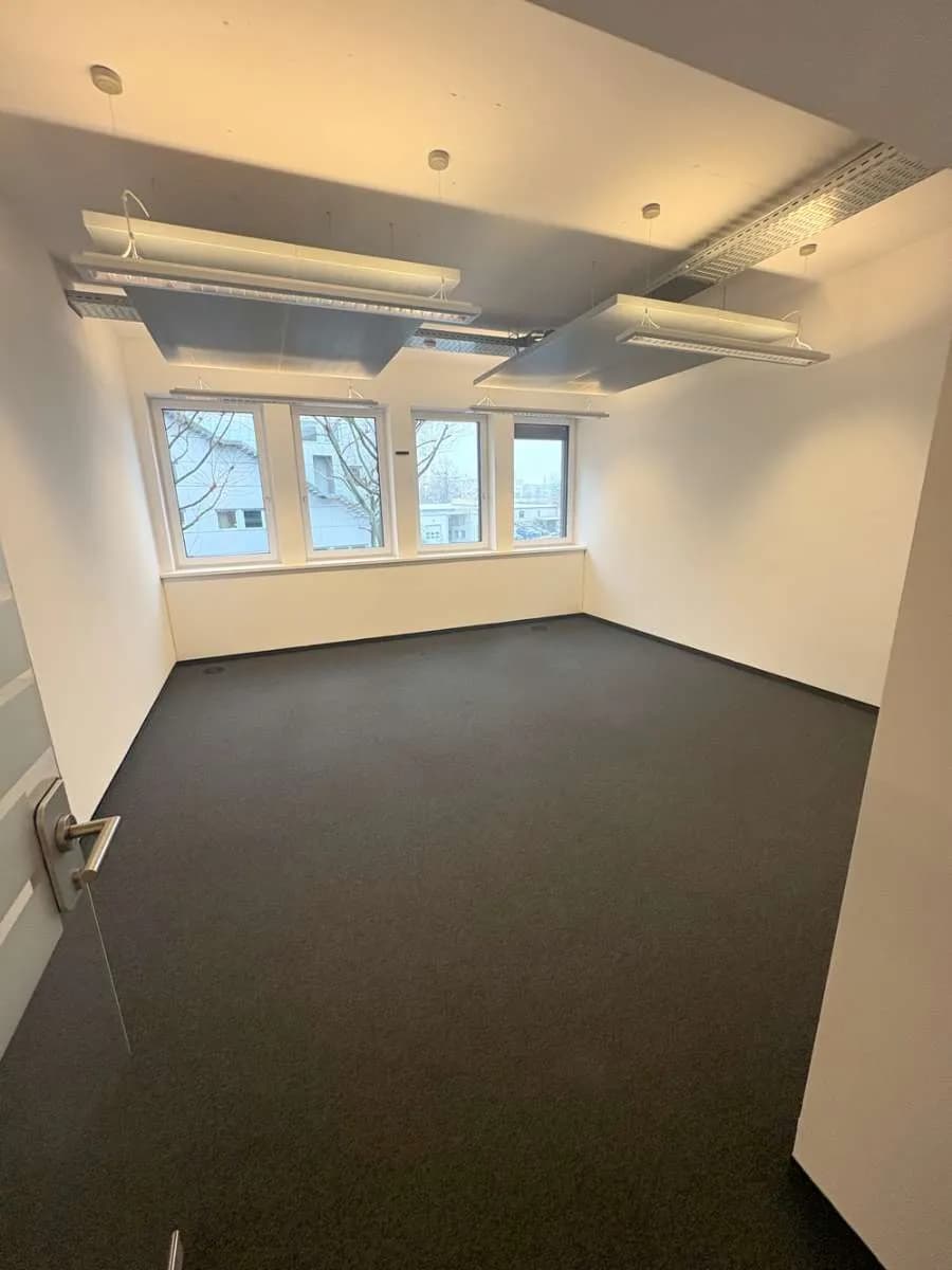 Gewerbeimmobilie mieten in Linz – 425 m², € 13 – Bild 6 von 11